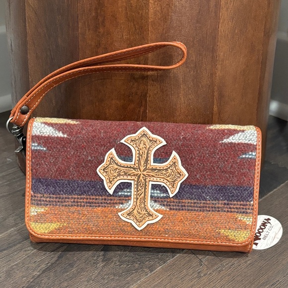 Nocona Handbags - Nocona Embossed Leather Cross Birdie Style Wristlet Southwest Print tri-fold